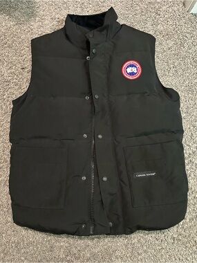 Canada Goose Freestyle Crew Vest Black Down Puffer Vest Size Medium